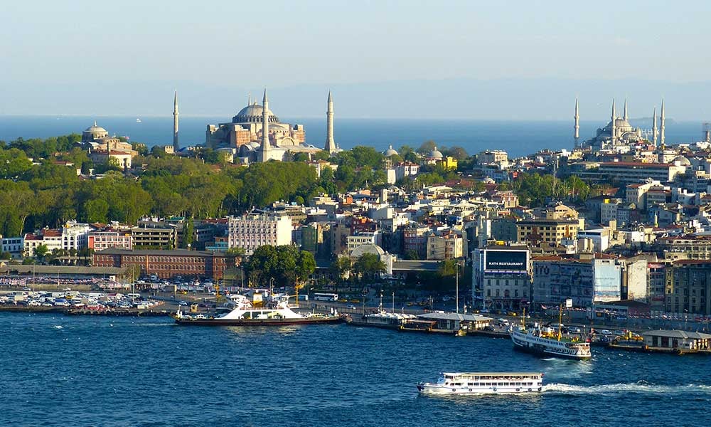 Turkey-Istanbul-Bosphorus-river-cruise