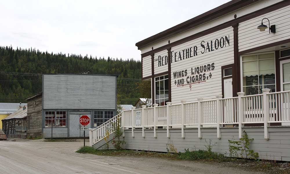 Voyages-Traditours-Circuits-Canada-Yukon-Red-Feather-Saloon